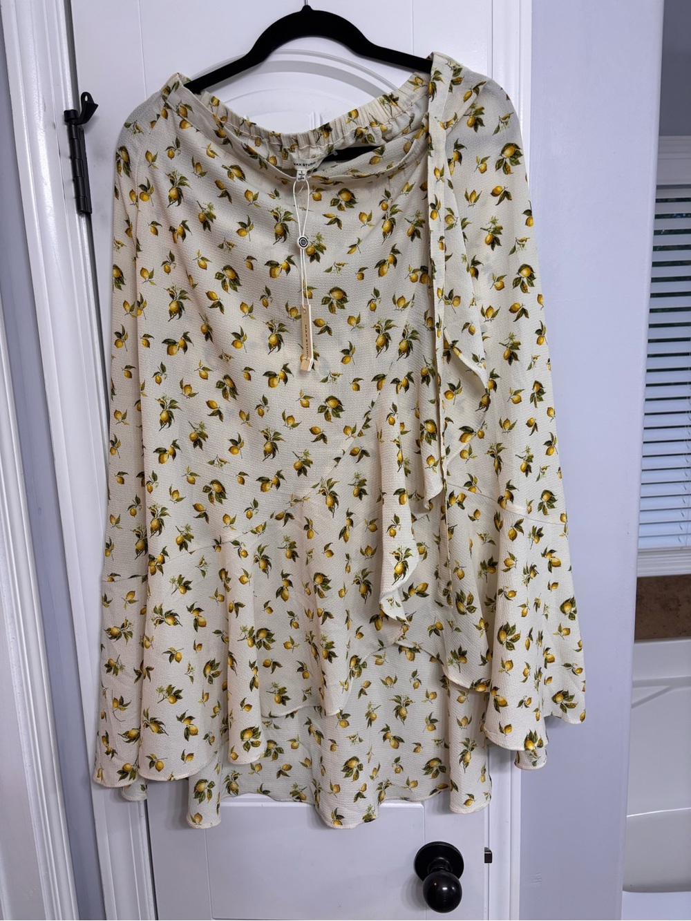 Max Studio Cream Lemon-Print Long-Sleeve Blouse with Neck Tie